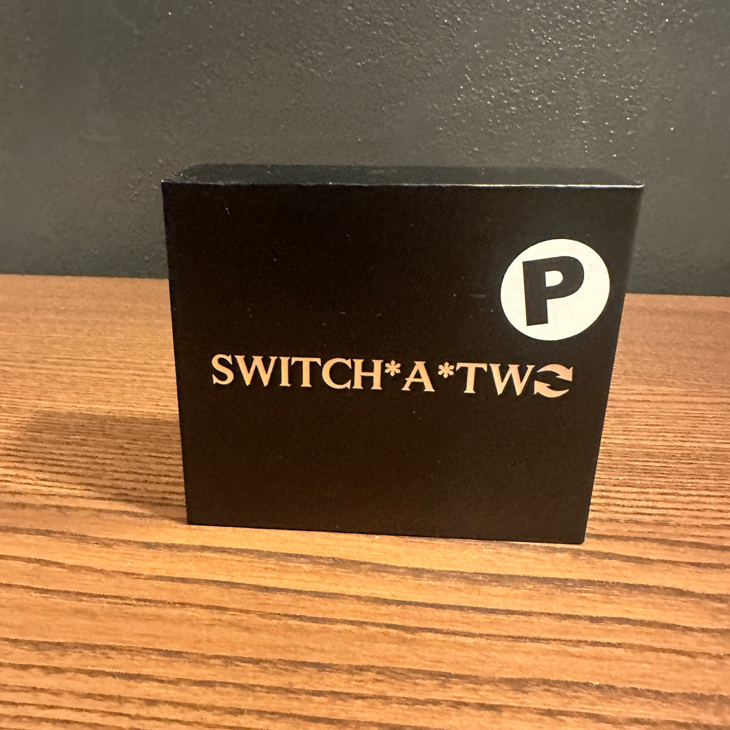 #15 Bin1 : Switch-A-Two (Parlor Size Cards) by Mark Mason